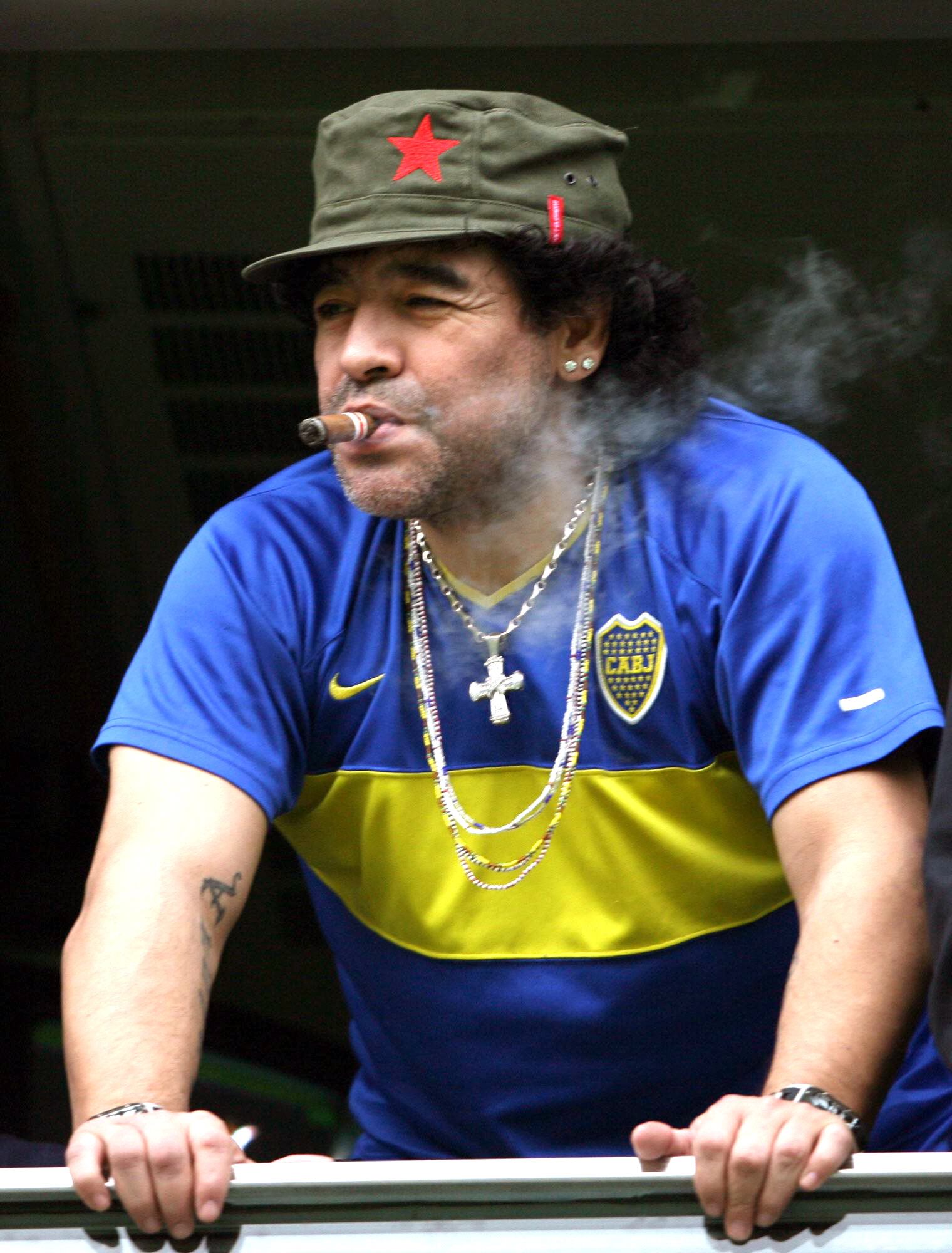 مارادونا : لولا المخدرات كنت سأصبح  افضل من لعب كرة قدم